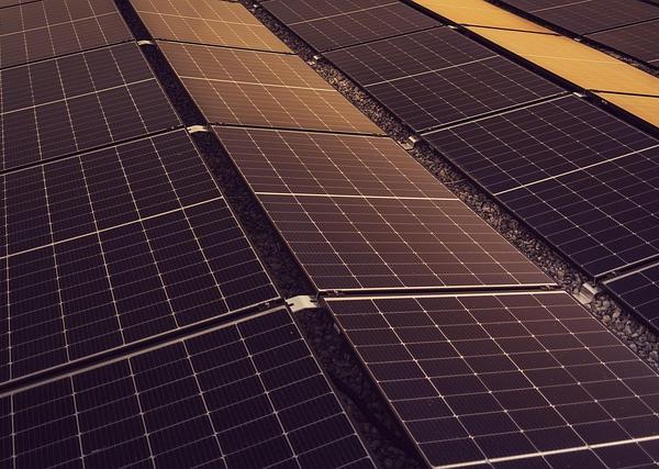 Human Core Competencies for Energy Enterprises in Volatile and Unpredictable Industrial Environments